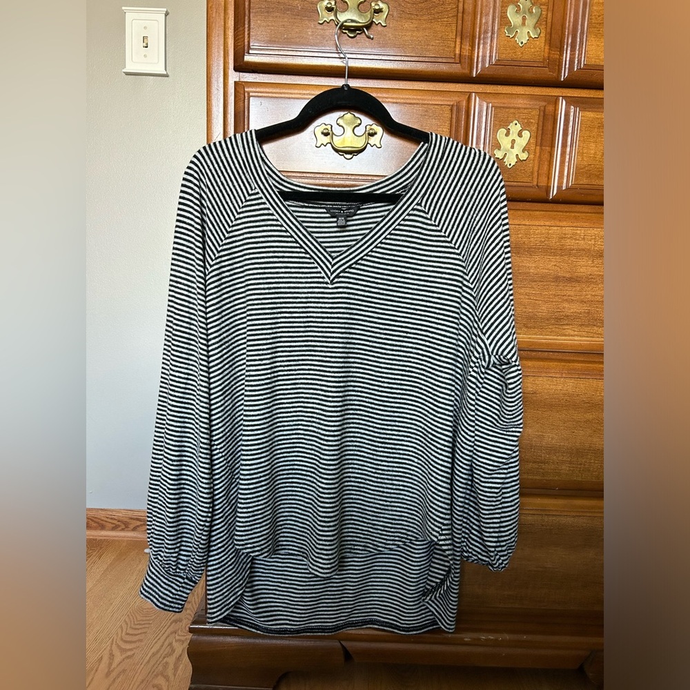 Lucky brand v neck striped sweater